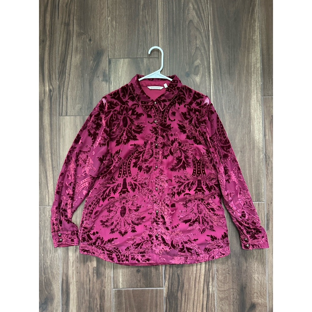 Elegant Burgundy Velvet Women's Top - Picture 3 of 7